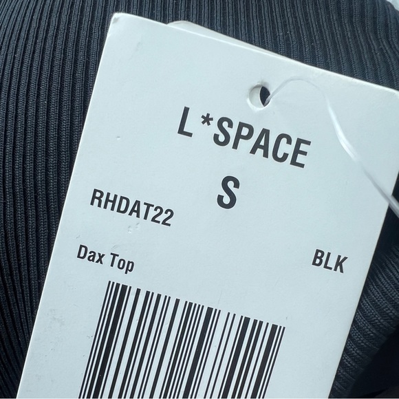L*SPACE NWT DAX TOP IN BLACK - Picture 5 of 7